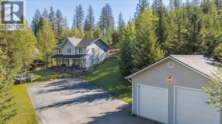 2095 Pass Creek Road, Castlegar