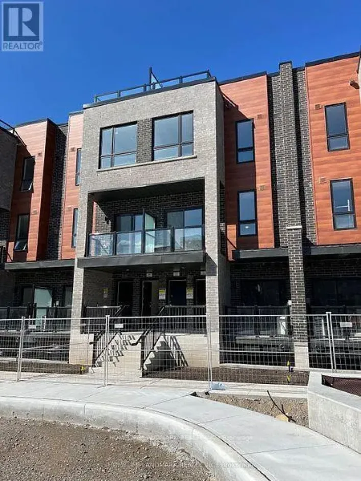 21 - 11 LYTHAM GREEN CIRCLE, Newmarket