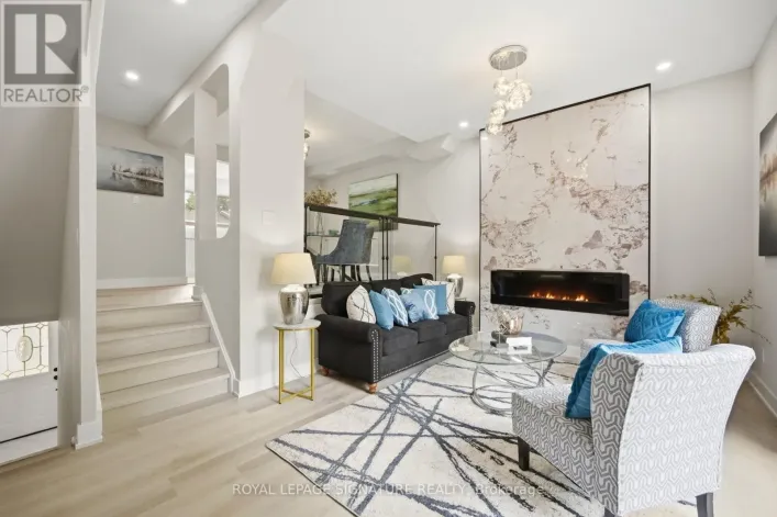 21 - 121 CENTENNIAL ROAD, Toronto