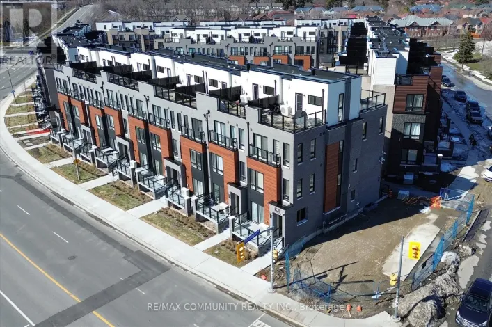 21 - 145 TAPSCOTT ROAD, Toronto