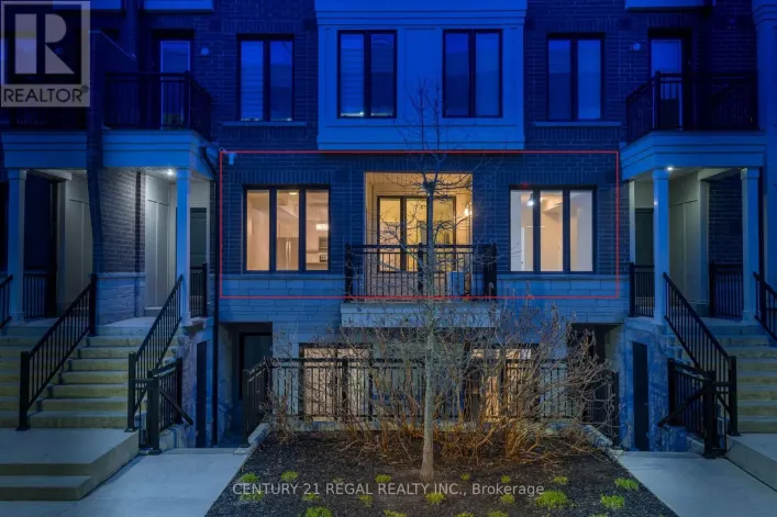 21 - 150 LONG BRANCH AVENUE, Toronto