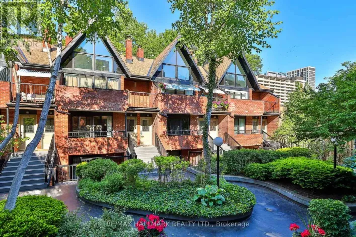 21 - 17 PEMBROKE STREET, Toronto