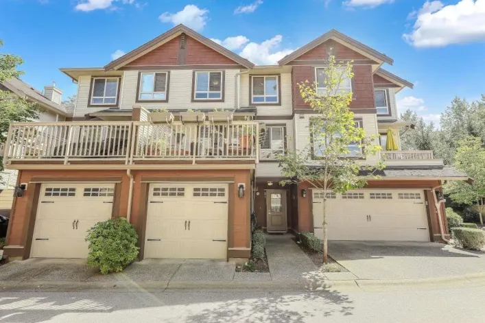 Row / Townhouse for sale: 21 19560 68 AVENUE, Surrey