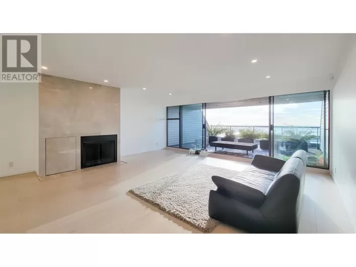 21 2250 FOLKESTONE WAY, West Vancouver