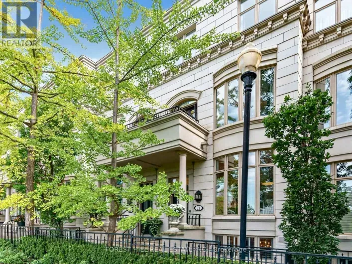 21 - 260 RUSSELL HILL ROAD, Toronto