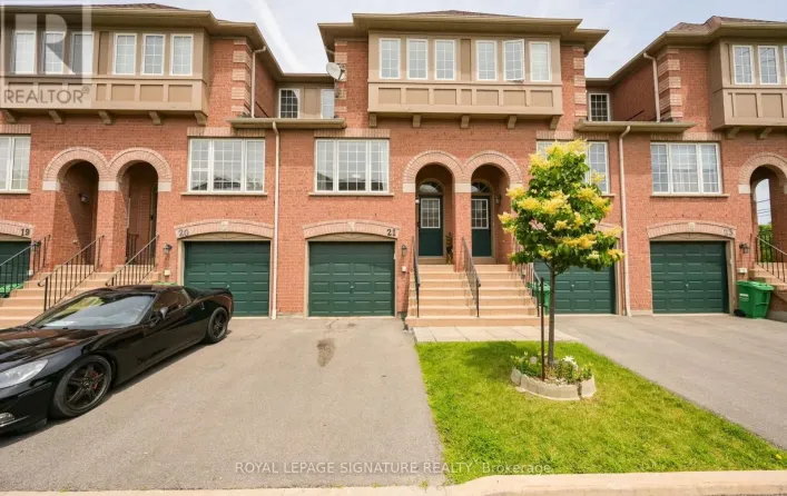 21 - 3020 CEDARGLEN GATE, Mississauga