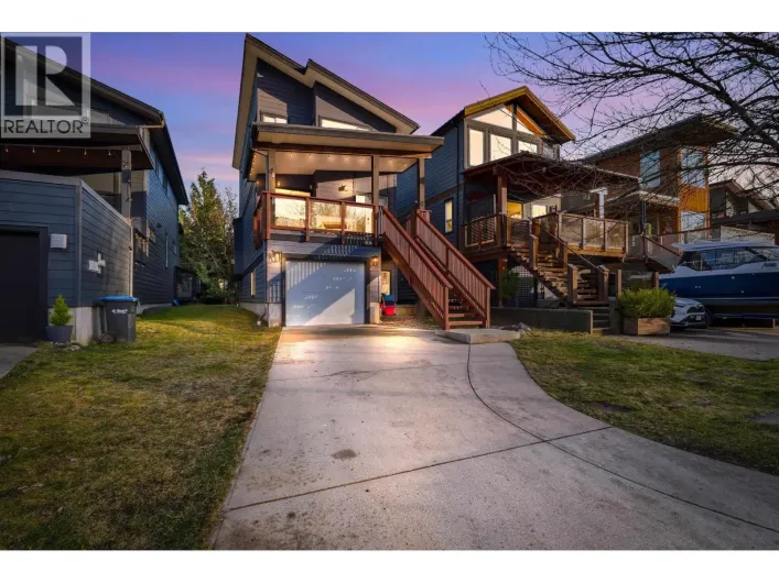 21 40137 GOVERNMENT ROAD, Squamish