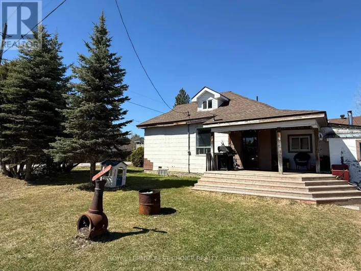 21 7TH AVENUE, Englehart