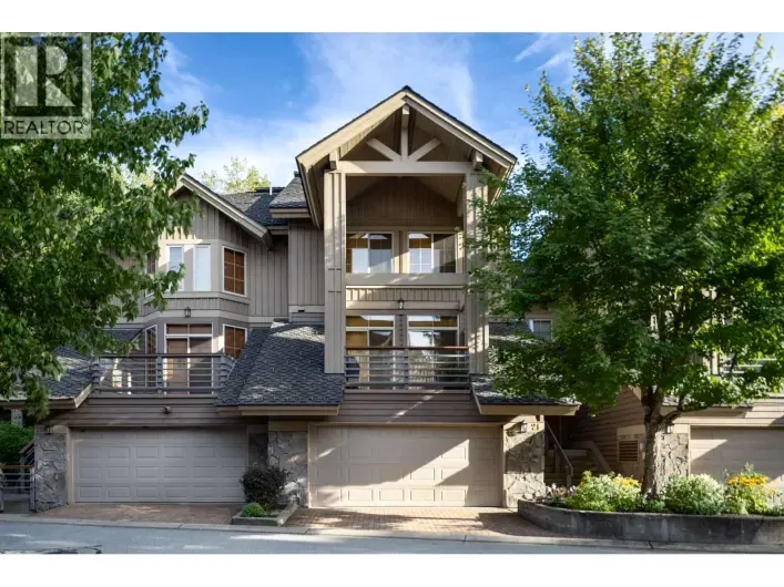 21 8030 NICKLAUS NORTH BOULEVARD, Whistler