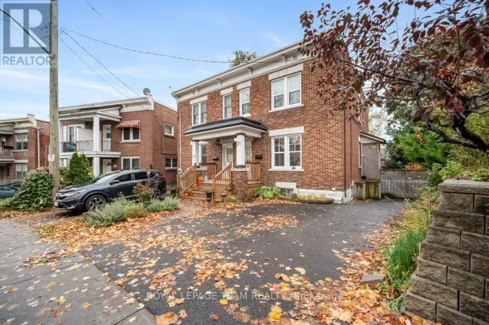 21 ACACIA AVENUE, Ottawa