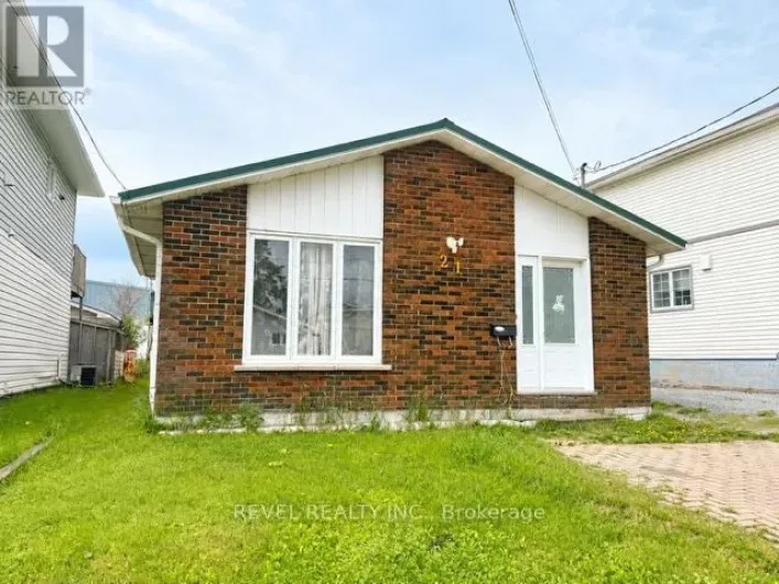 21 AVENUE ROAD, Timmins