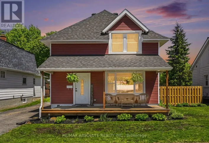 21 BANK STREET N, Renfrew