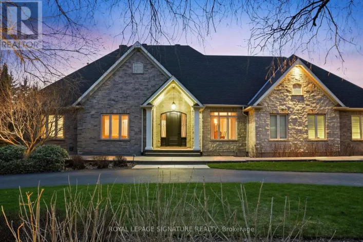 21 BISHOP COURT, Halton Hills