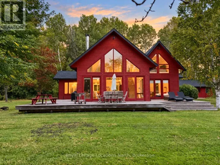 21 BUCKINGHAM BOULEVARD, Clearview