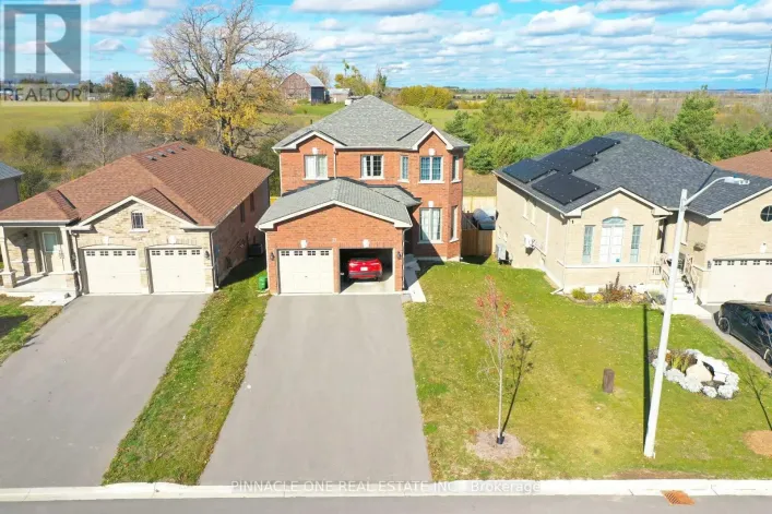 21 CAREW BOULEVARD, Kawartha Lakes