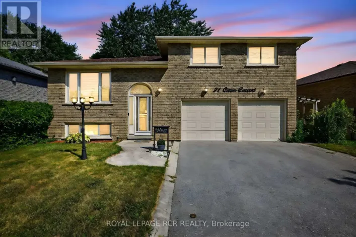 21 CROWN CRESCENT, Bradford West Gwillimbury