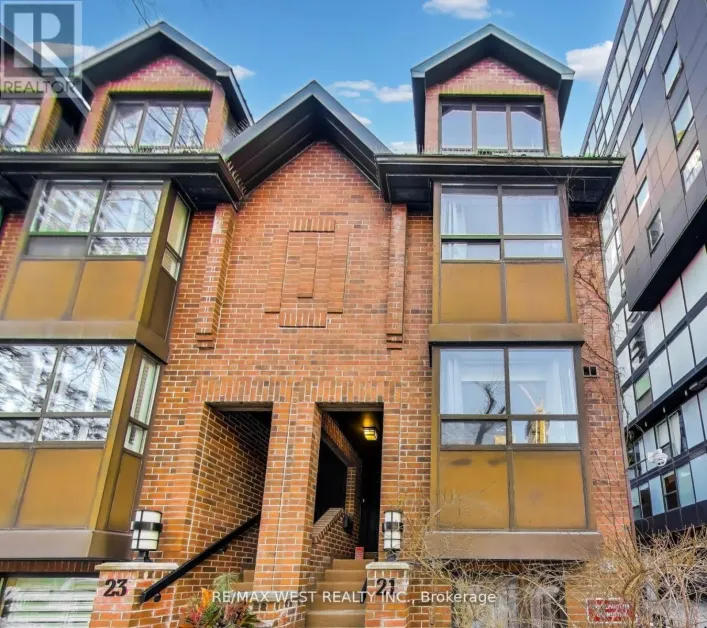21 DUNDONALD STREET, Toronto
