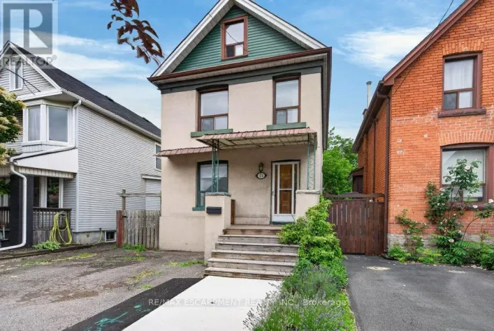 21 EAST BEND AVENUE N, Hamilton