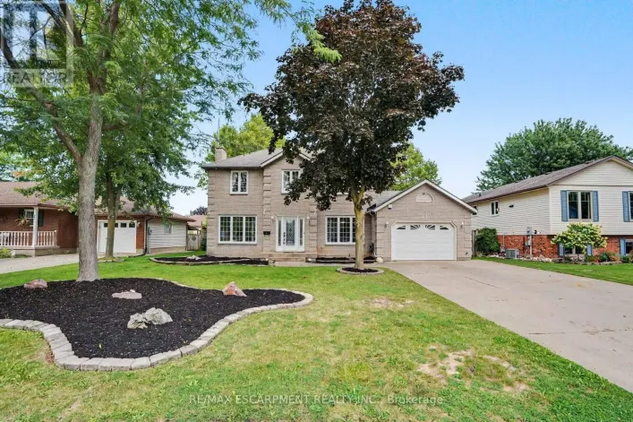 21 FAREWELL CRESCENT, West Lincoln