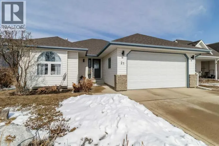 21 Fern Glade Crescent, Sylvan Lake