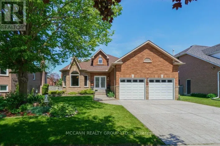 21 FOURTH AVENUE N, Uxbridge
