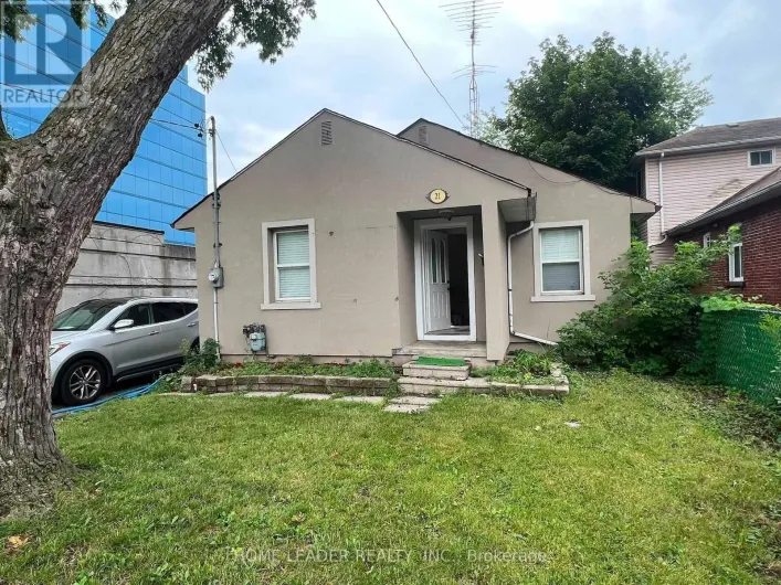 21 FRANKLIN AVENUE, Toronto