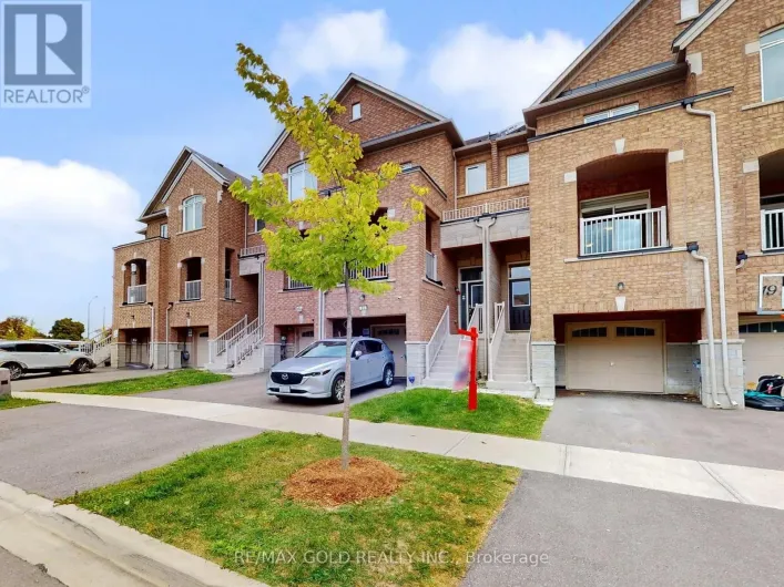 21 GEMMA PLACE, Brampton