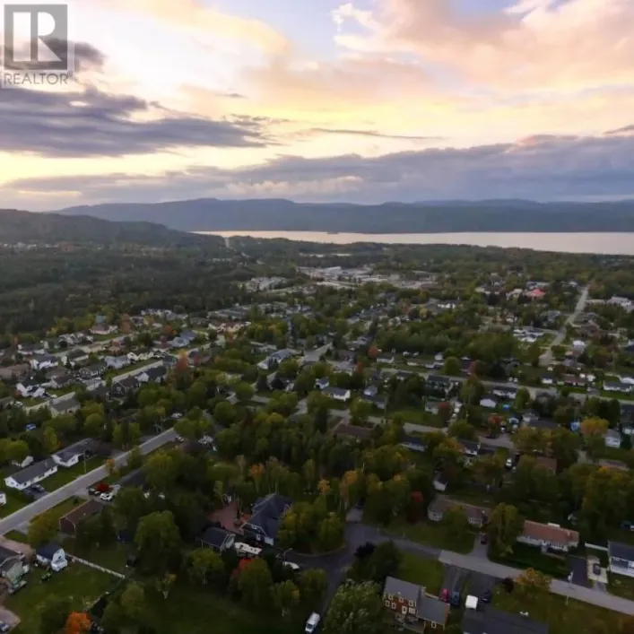 21 Harvey Wight Crescent, Pasadena