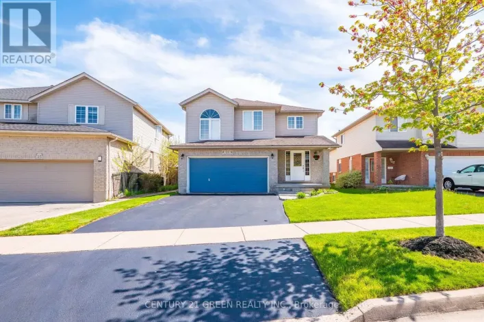 21 HAWKSWOOD DRIVE, Kitchener