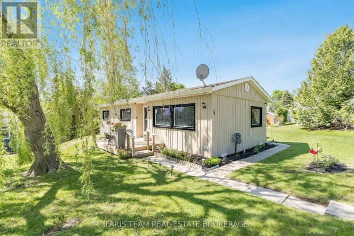 21 HAWTHORNE DRIVE, Innisfil