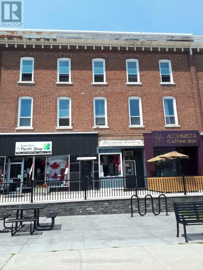 21 KING STREET E, Cramahe