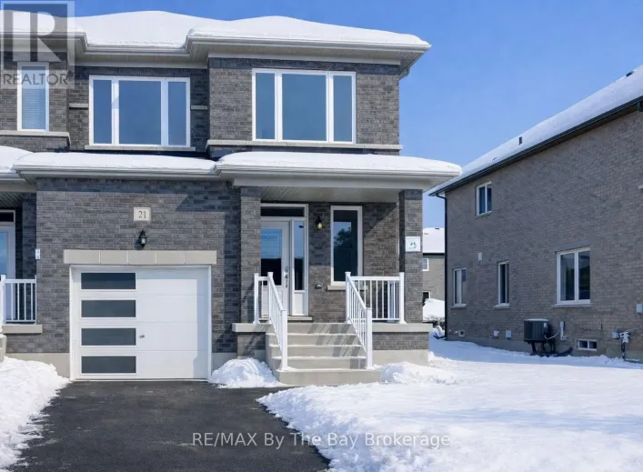 21 LISA STREET, Wasaga Beach