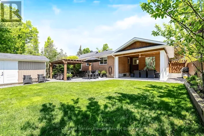 21 MARKET STREET, Halton Hills