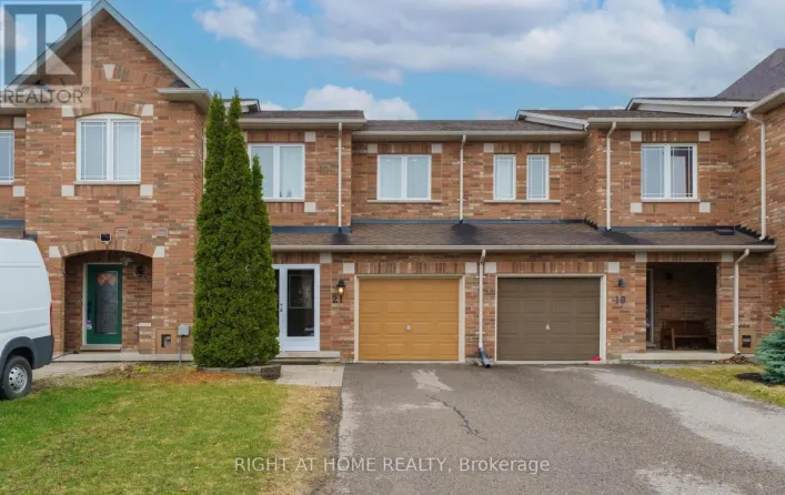 21 MARSHVIEW AVENUE, Aurora