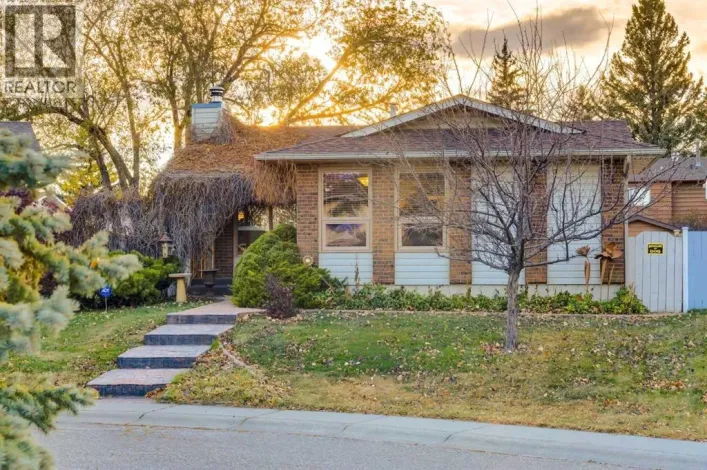21 Midridge Green SE, Calgary