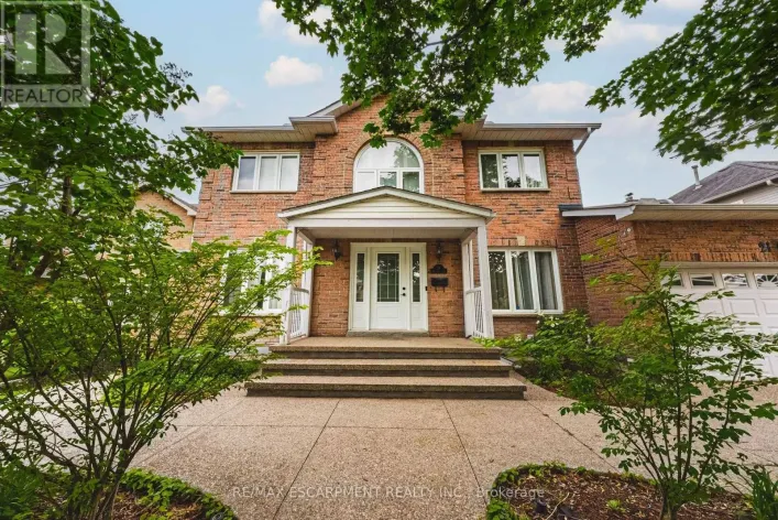 House for sale: 21 MOSS BOULEVARD, Hamilton