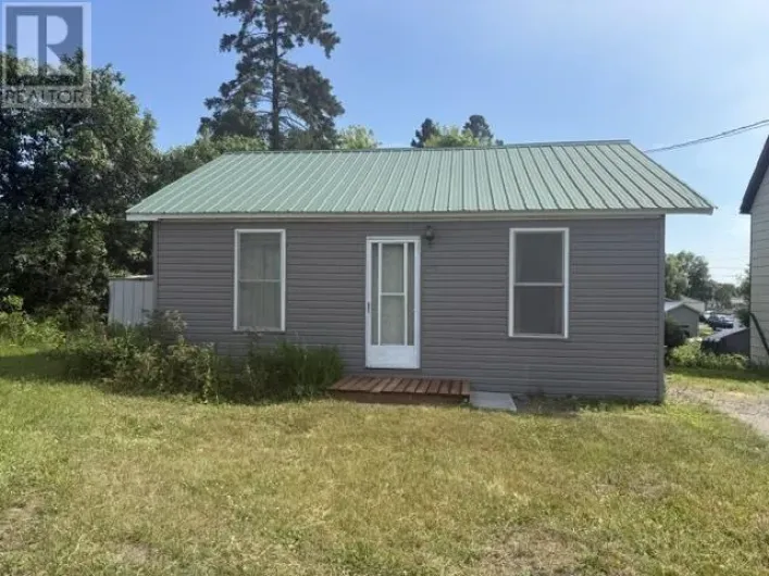 21 Park ST, Thessalon