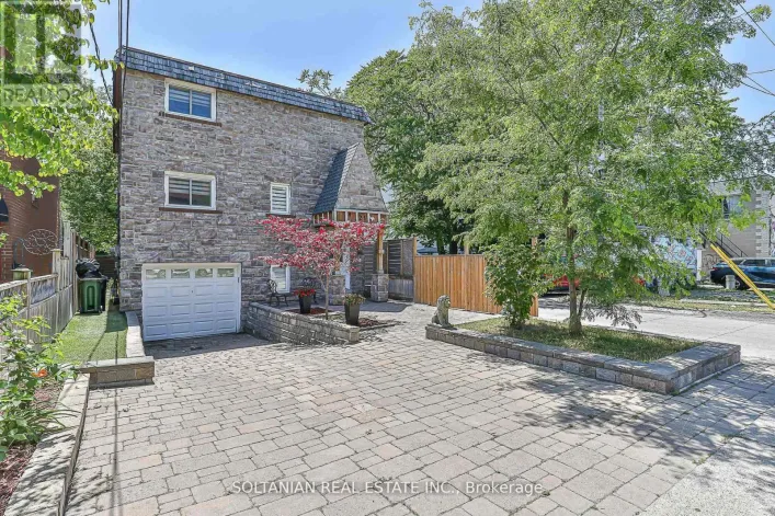 21 PRETORIA AVENUE, Toronto