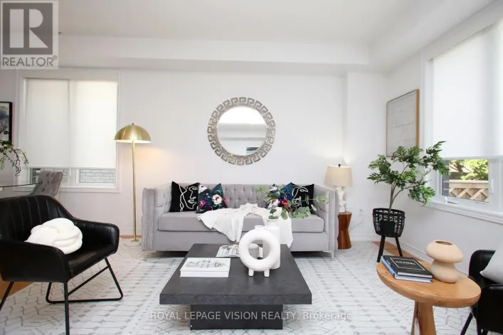 21 SORBARA WAY, Whitby