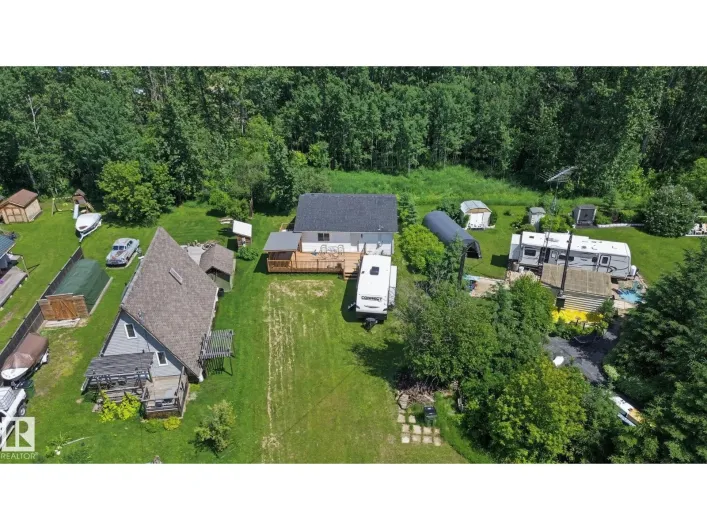 House for sale: 21 Spruce CR, Rural Lac Ste. Anne County