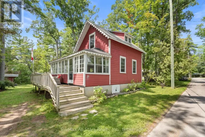 House for sale: 21 THIRD STREET, Kawartha Lakes