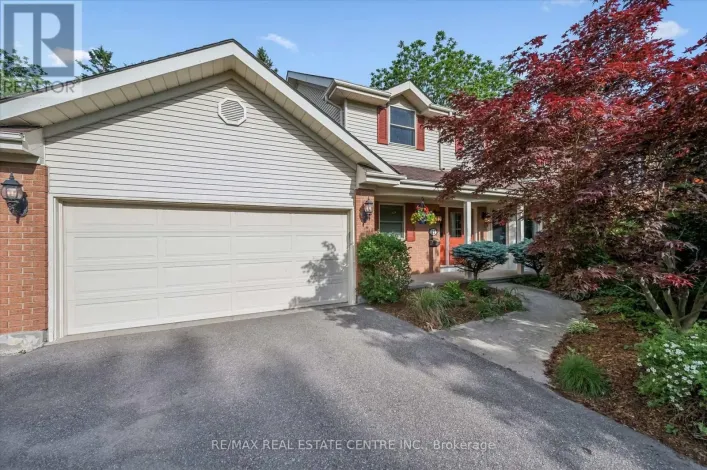 21 TINATAWA COURT, Kitchener