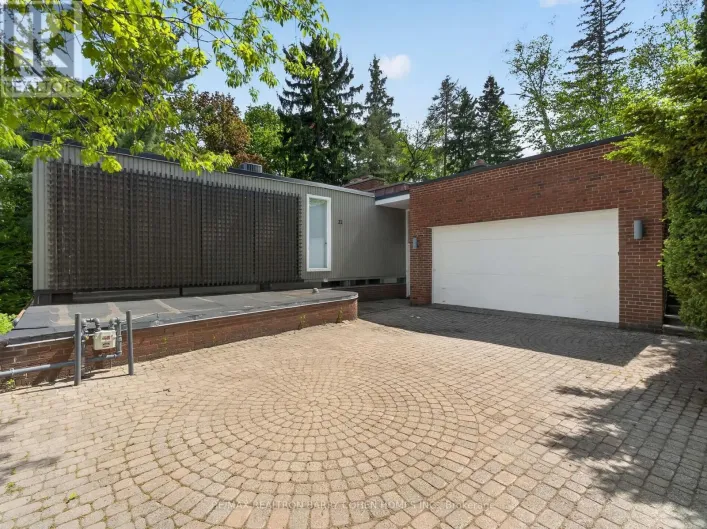 21 TUDOR GATE, Toronto