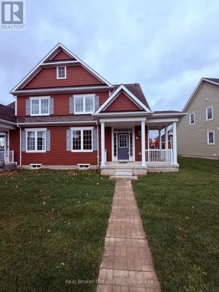 21 VILLAGE GATE DRIVE, Wasaga Beach