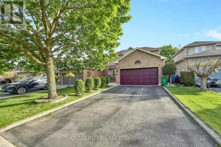 21 VIVIANS CRESCENT, Brampton