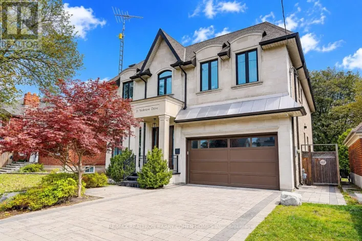21 YORKVIEW DRIVE, Toronto