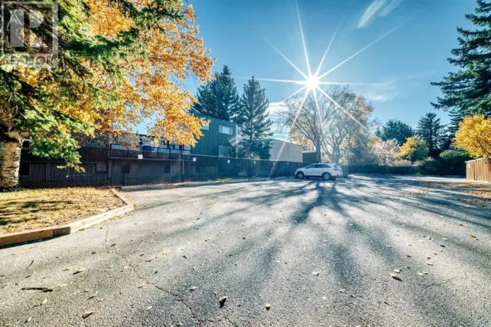 210, 1001 68 Avenue SW, Calgary