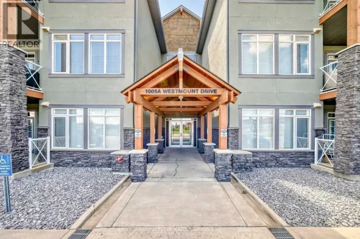 210, 1005A Westmount Drive, Strathmore