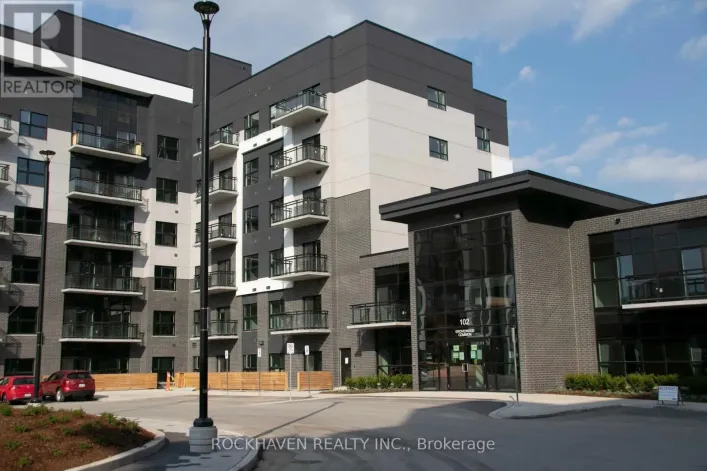 210 - 102 GROVEWOOD COMMON, Oakville