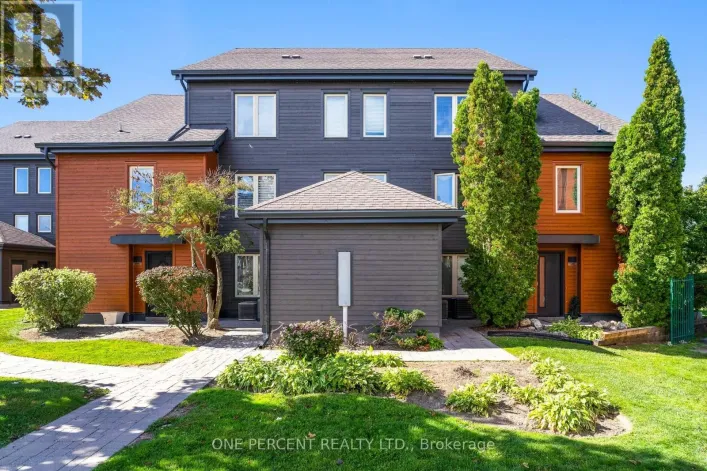 210 - 110 FAIRWAY COURT, Blue Mountains